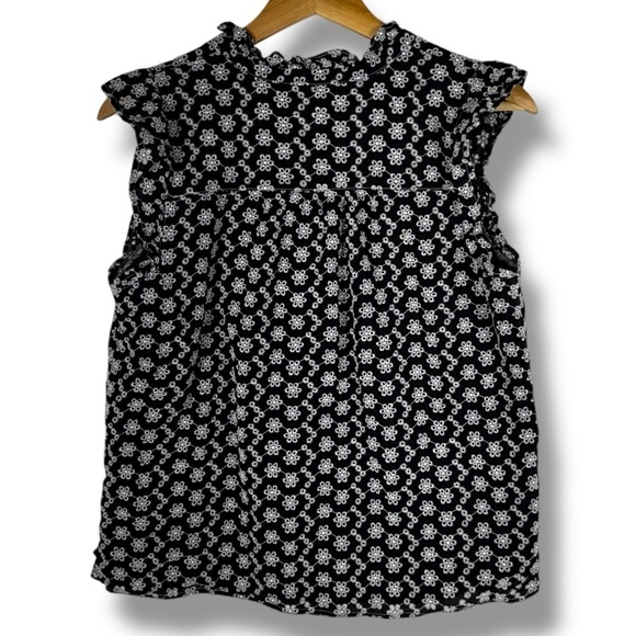 Ann Taylor Factory Embroidered Eyelet Ruffle Sleeveless Top, Black/White, Size M - Picture 11 of 11